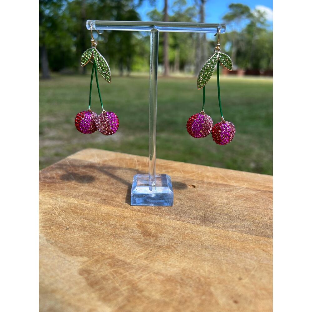 Vintage Pink Beaded Cherry Cluster Drop Earrings Boho Retro Fruit Novelty - Picture 9 of 14